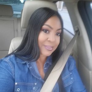 Meet your Posher, Lacresia